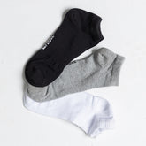 منشفة الكعب وجوارب الأحذية