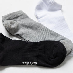 منشفة الكعب وجوارب الأحذية