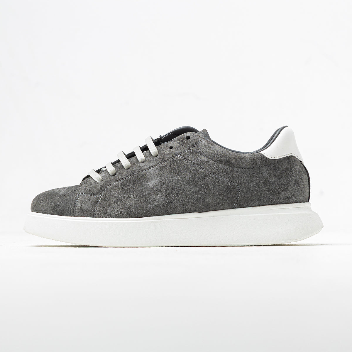 Shoes Sneakers Casual-EV-303-W26