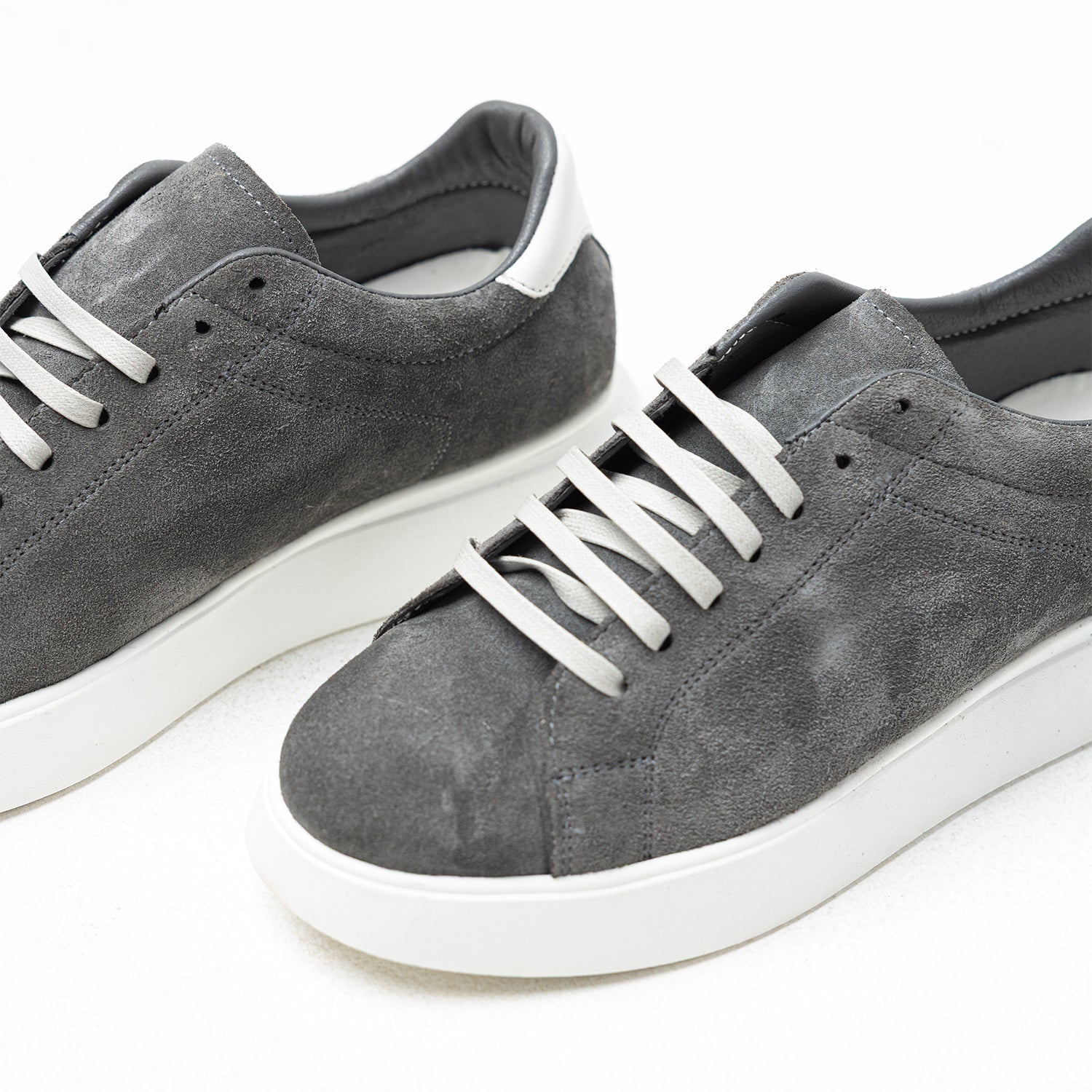 Shoes Sneakers Casual-EV-303-W26