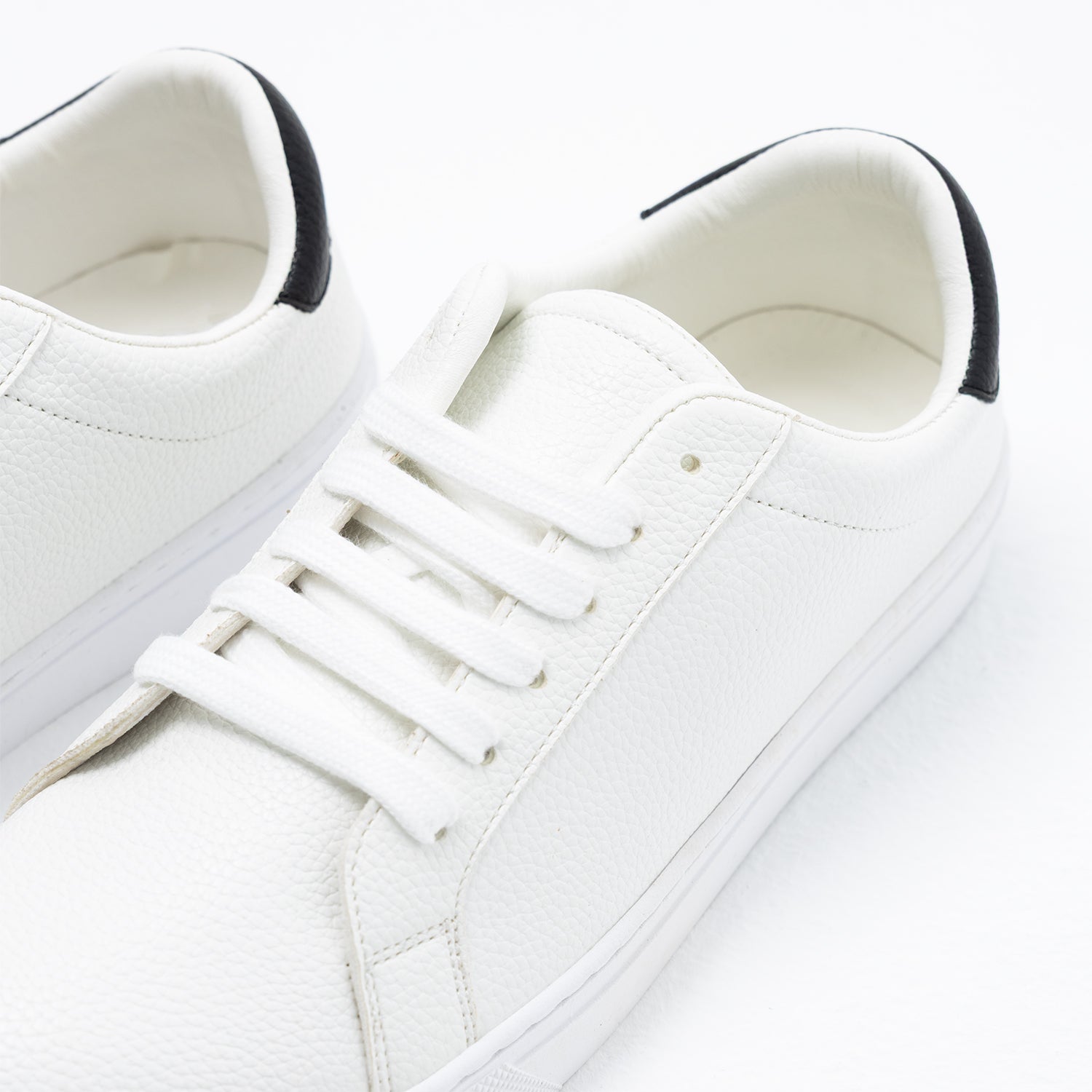 Shoes Sneakers Casual-FC-T01-S26