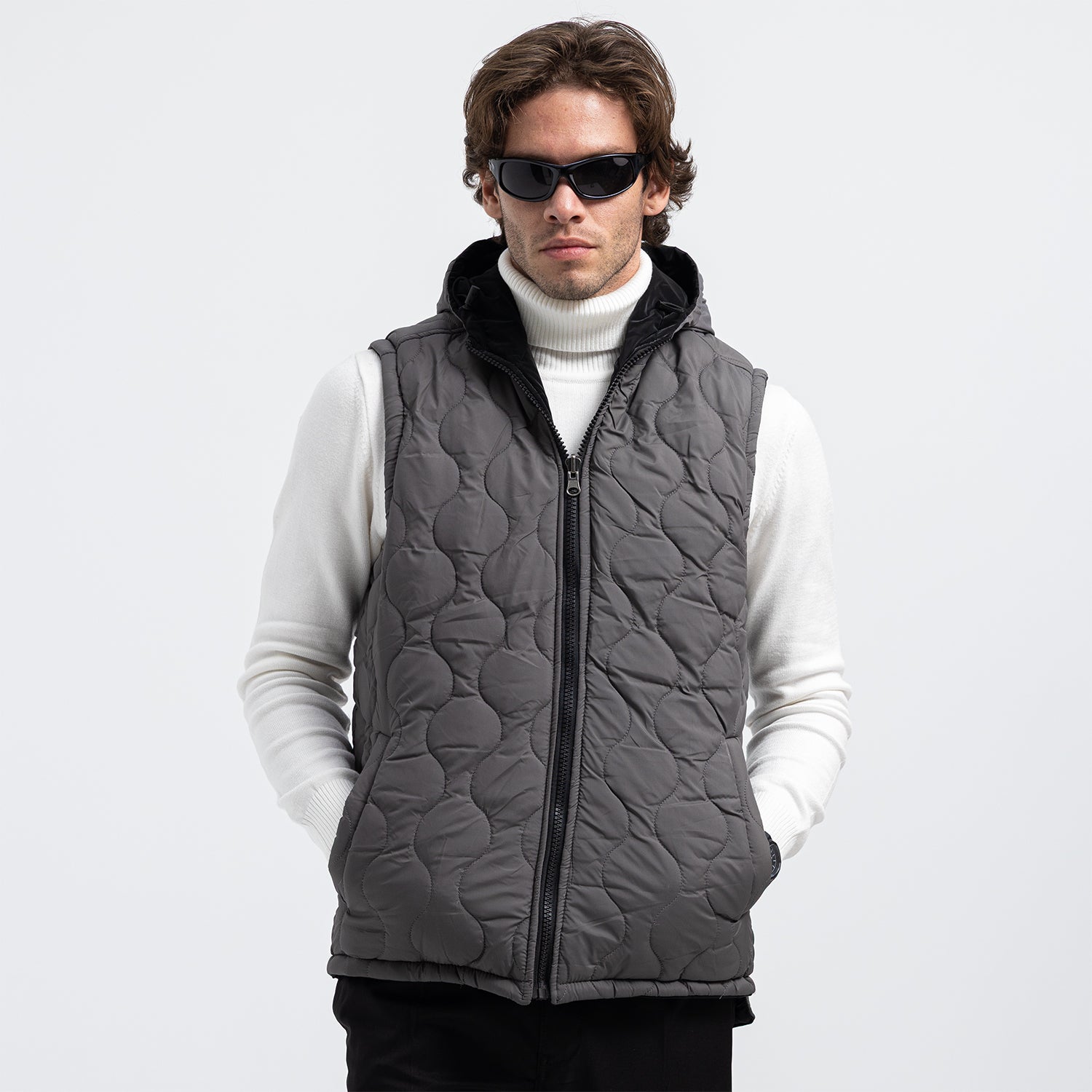 Regular Fit Basic Zip-Up Vest Secondary image