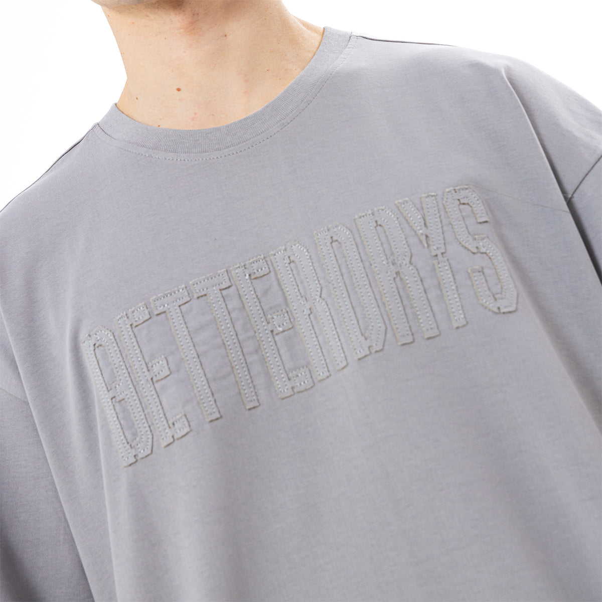 T Shirt R OVER SIZE EMB TR-142-S25