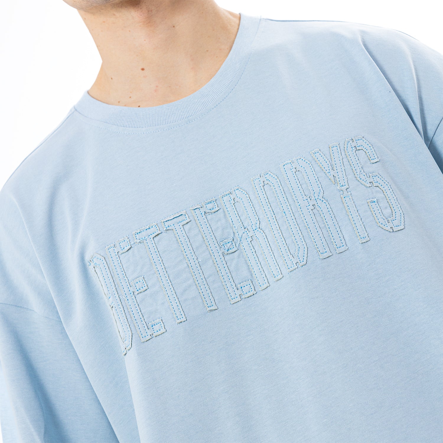 T Shirt R OVER SIZE EMB TR-142-S25 Secondary image