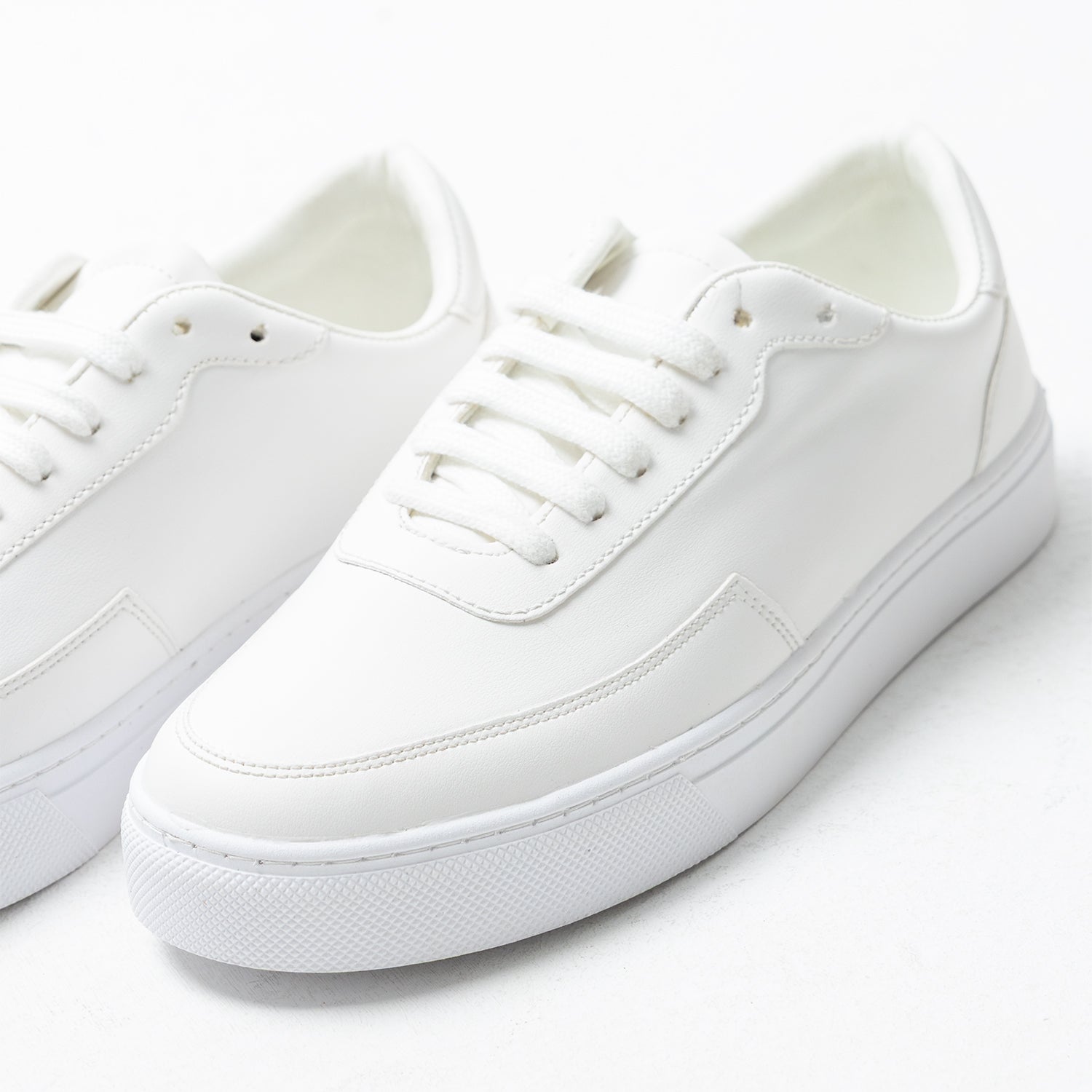 Shoes Sneakers Casual-FC-T04-S26
