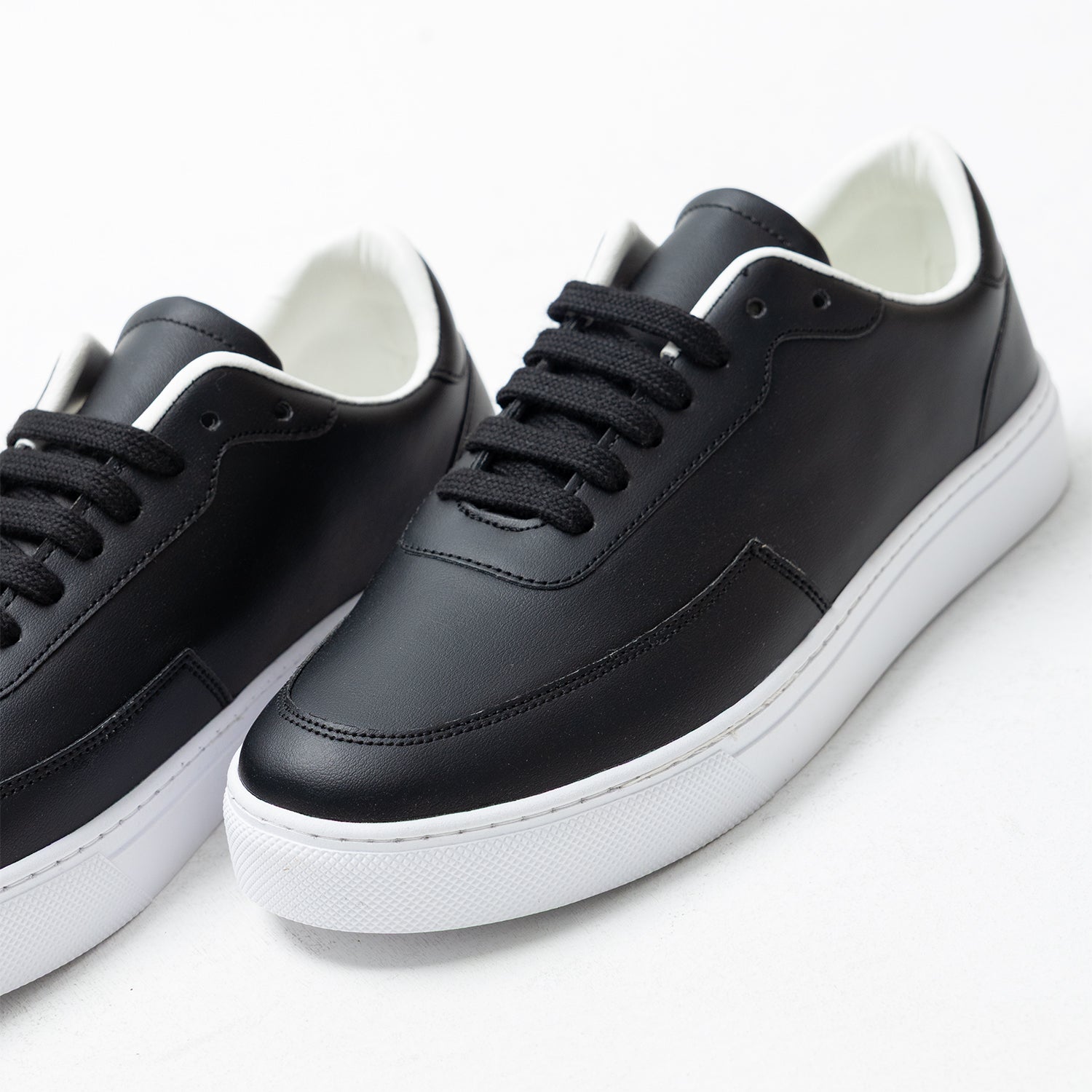 Shoes Sneakers Casual-FC-T04-S26