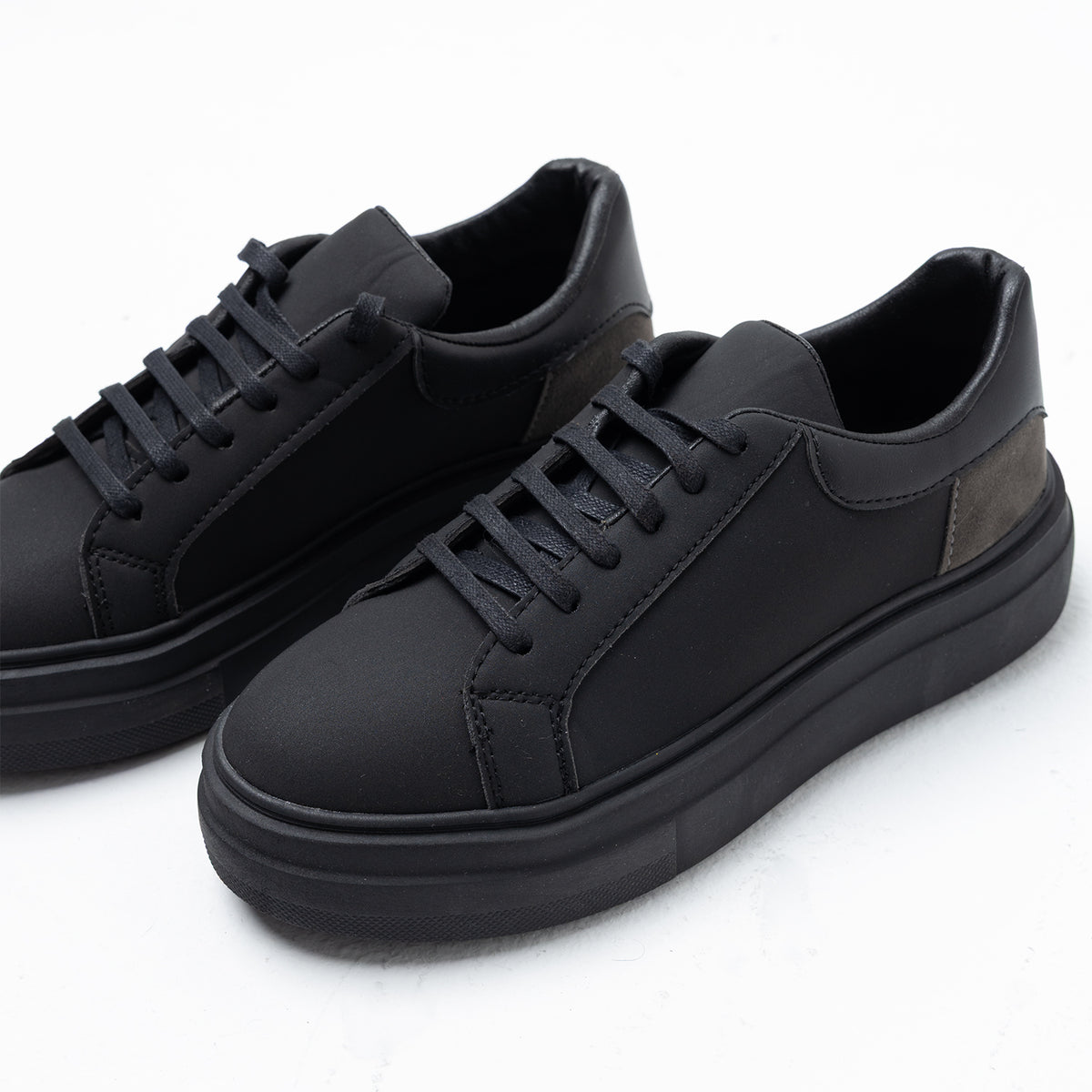 Shoes Sneakers Casual-FC-410-W25