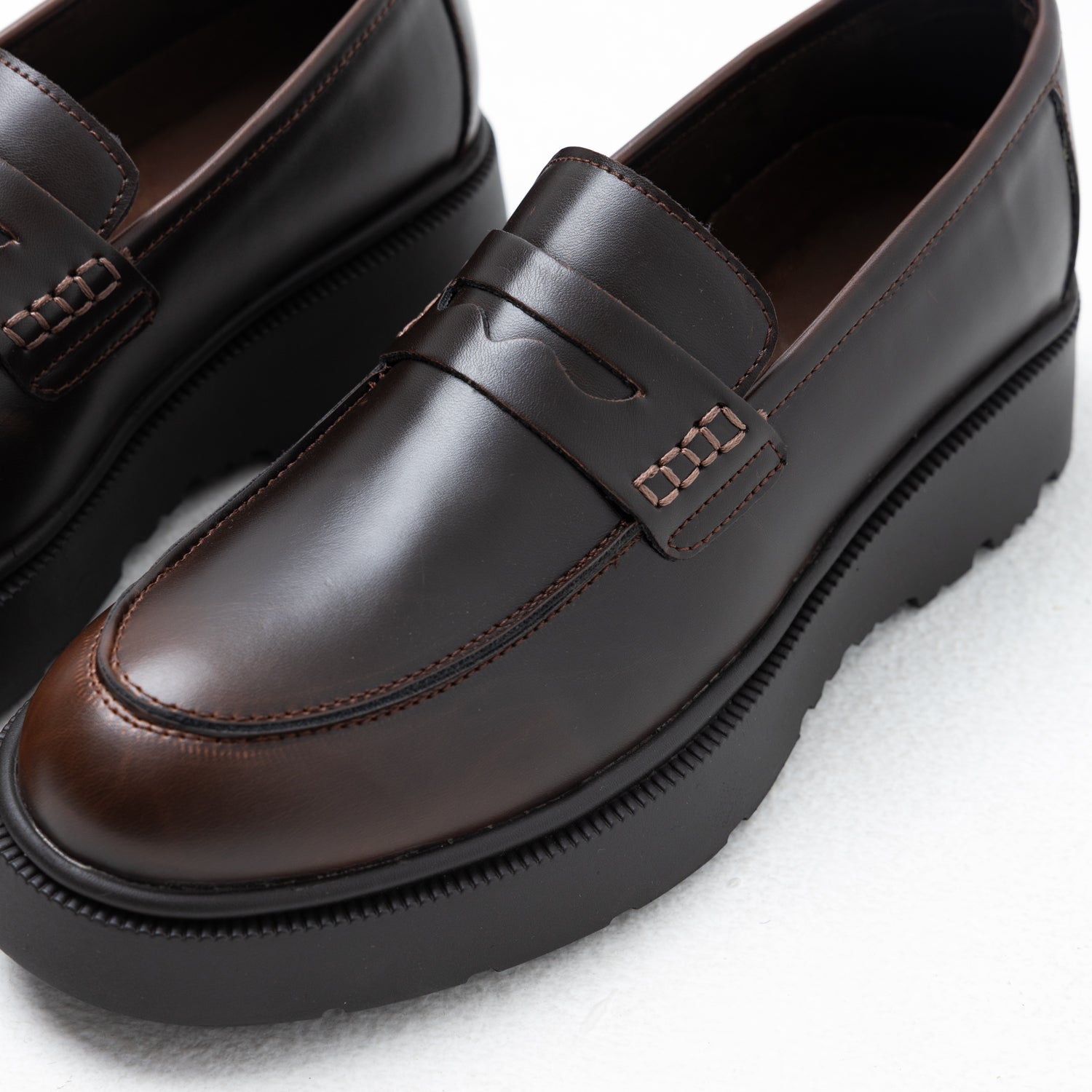 Shoes Classic Chunky-FC-2622-S26 Secondary image